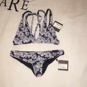 Acacia bikini set!